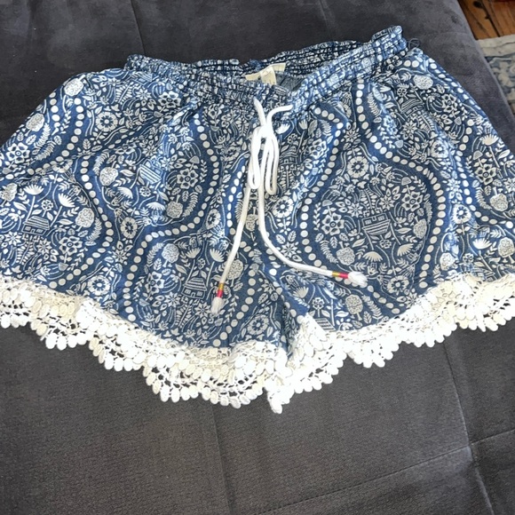Matilda Jane Pants - Cute Matilda Jane Hello Darlin shorts size small